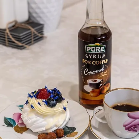 Joya Mia - The Soul Of & Free Parking