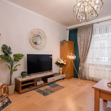 Joya Mia - The Soul Of & Free Parking