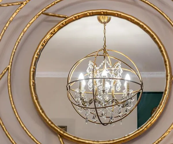 Joya Mia - The Soul Of & Free Parking *